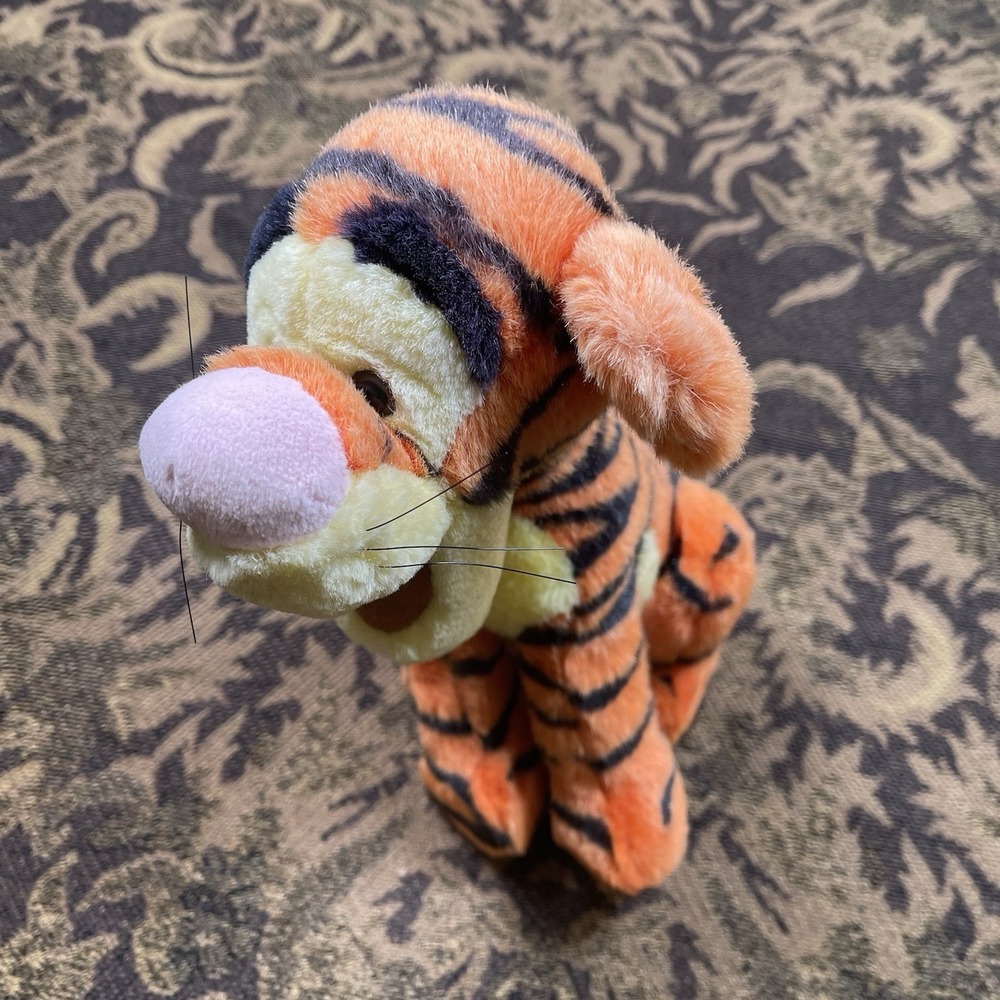 Vintage Tigger Walt Disney World Disneyland Stuffed Animal 10"